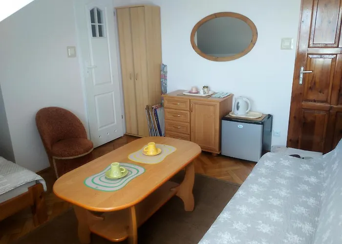 Szmaragd בית אירוח *